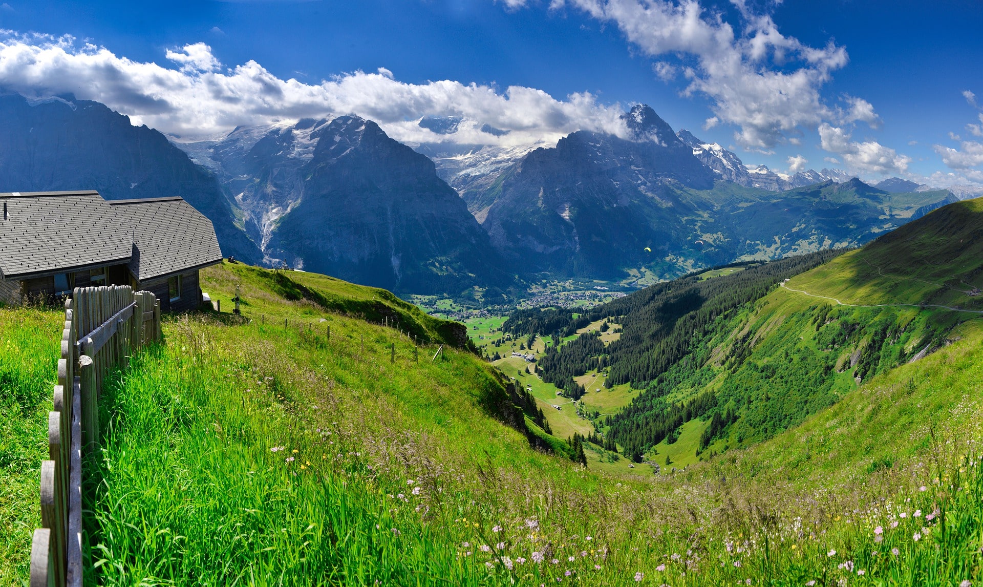 mountains-g44e569a61_1920